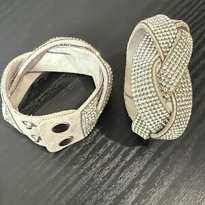 Silver Crystal Rhinestone on soft leather band - Bracelet